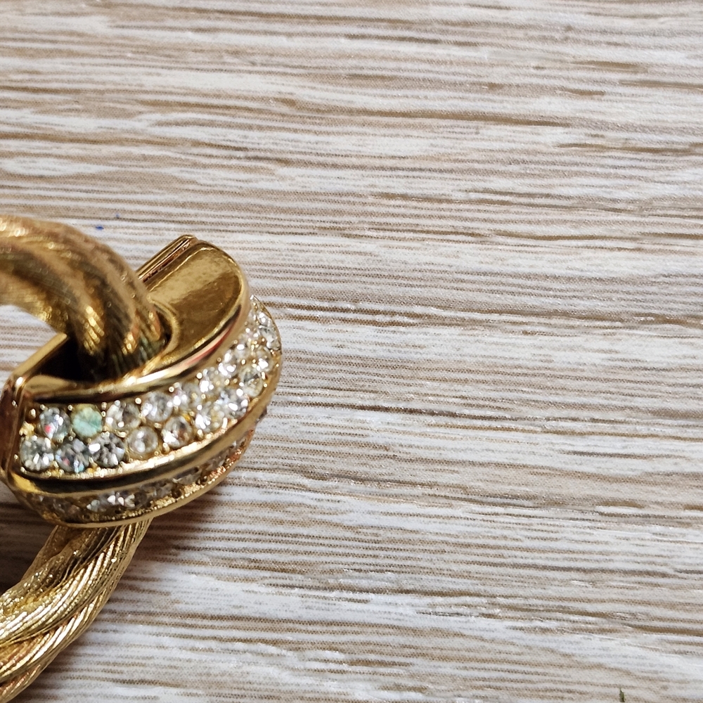 Damaged/Fixed Christian Dior Pave’ Crystals Gold Tone Hoop Earrings. - Picture 7 of 7